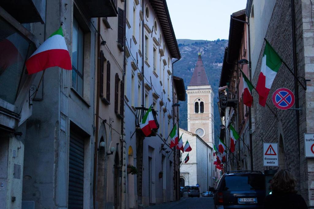 Borgo Sant'Angelo B&B Gualdo Tadino Exterior photo