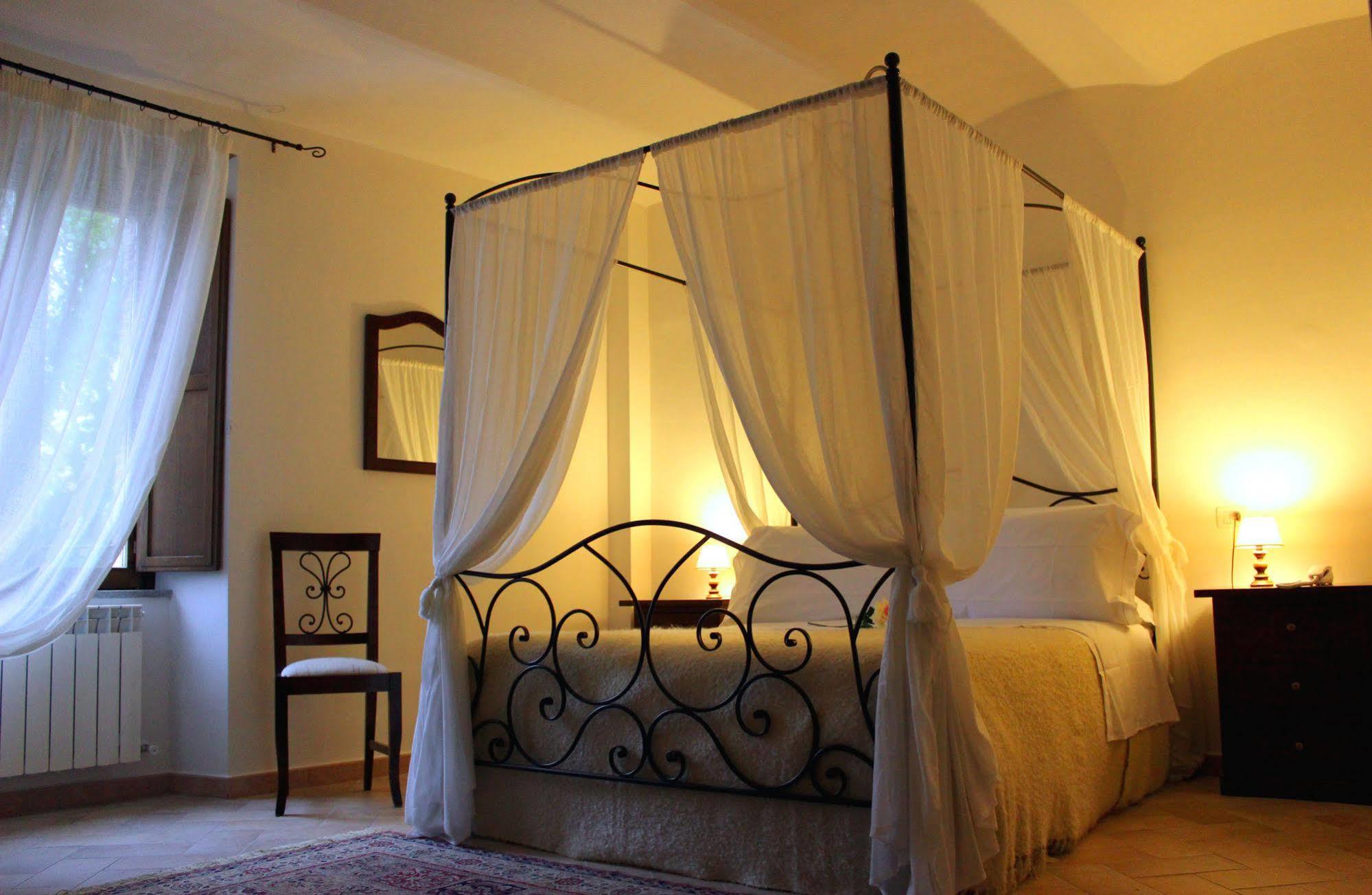 Borgo Sant'Angelo B&B Gualdo Tadino Exterior photo